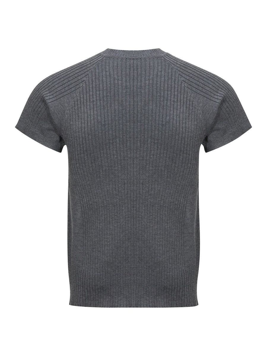 95%cotton,5%spandex Care instructions: Machine wash cold t-shirt in Light Gray with slim silhouette