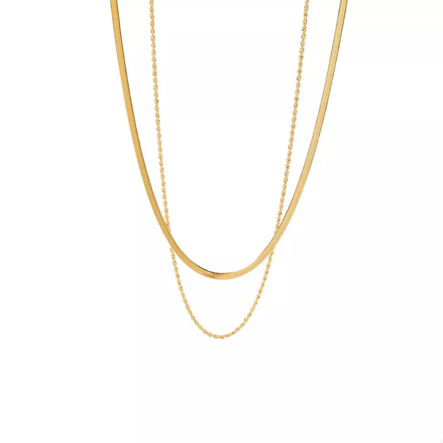 necklace in gold