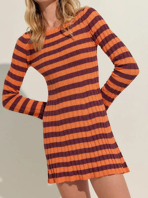 classic sweater dress in Brown with round neck
