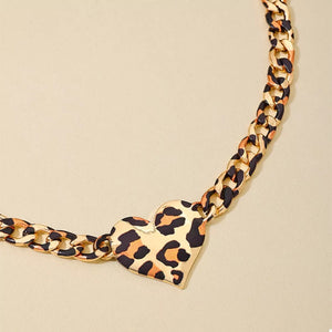 necklace in black with leopard-print and heart pendant