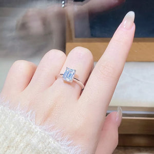 ring in silver featuring moissanite stone and fitted fit