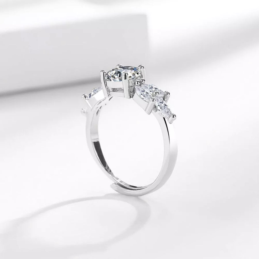 925 sterling silver,Moissanite Carat weight: 1ct Care instructions: While wearin ring in Silver with fitted silhouette