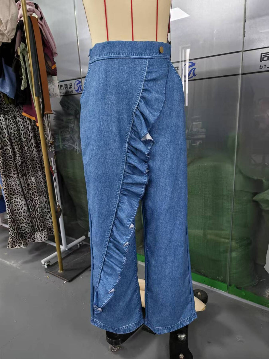 wide-leg jeans in light blue with pocketed and full-length