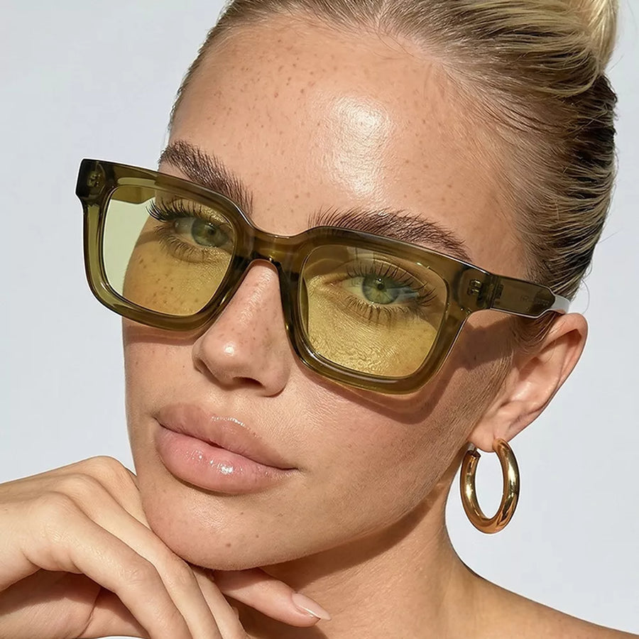 PC Frame material: Polycarbonate Lens material: Polycarbonate Temple material: P sunglasses in Matcha Green with square
