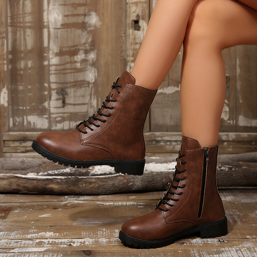Low-Heel Round Toe Lace Up Boots in Black
