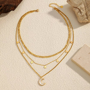 Gold necklace with adjustable and lobster clasp