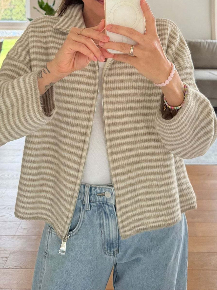 cardigan in Apricot with striped and zipper