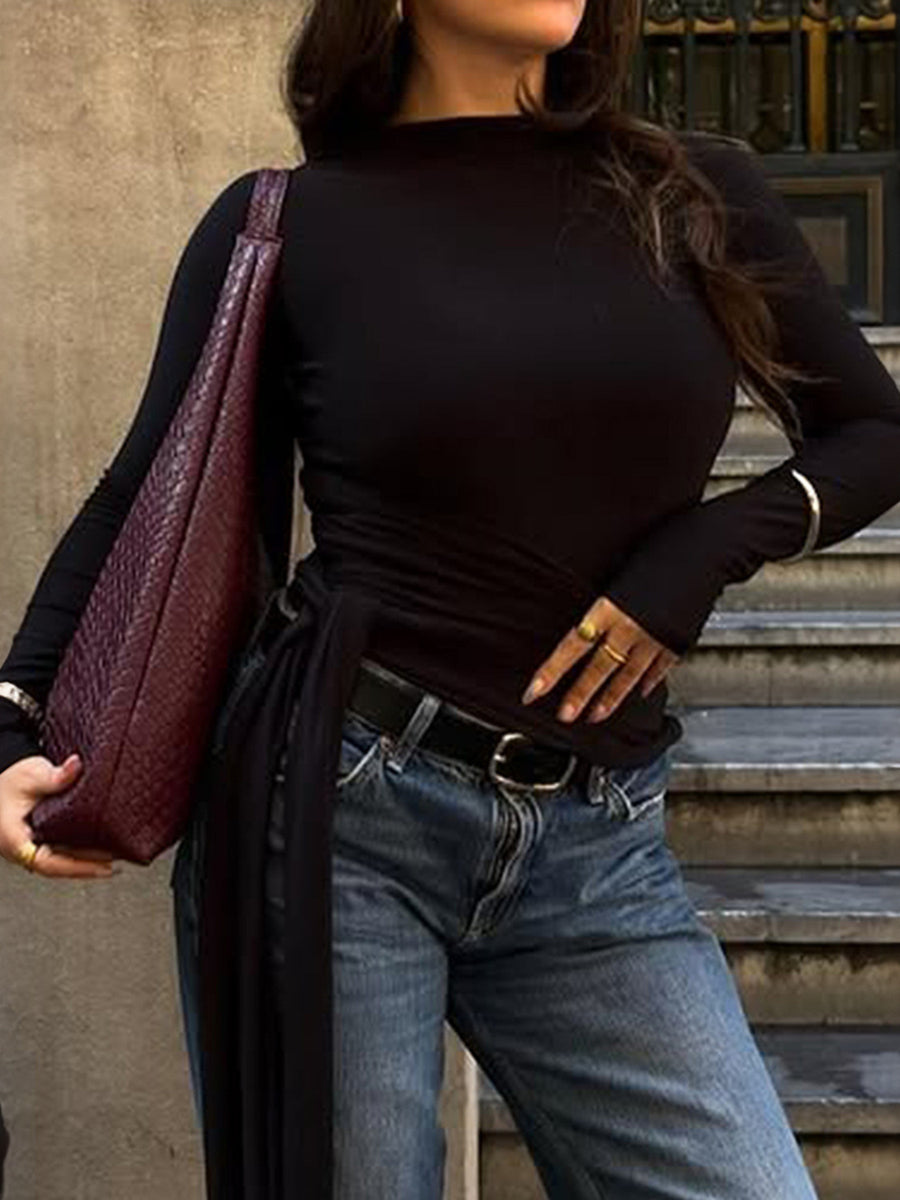 black t-shirt with ruched and long sleeve