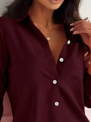 100% polyester Care instructions: Machine wash cold button-down shirt in Blue with regular silhouette