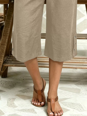 High-waisted Drawstring Capris in Burgundy with drawstring waist