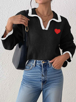 Black relaxed pullover sweater with collared