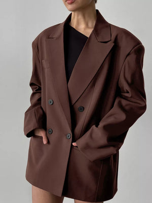 Brown blazer with thigh-length and button-front