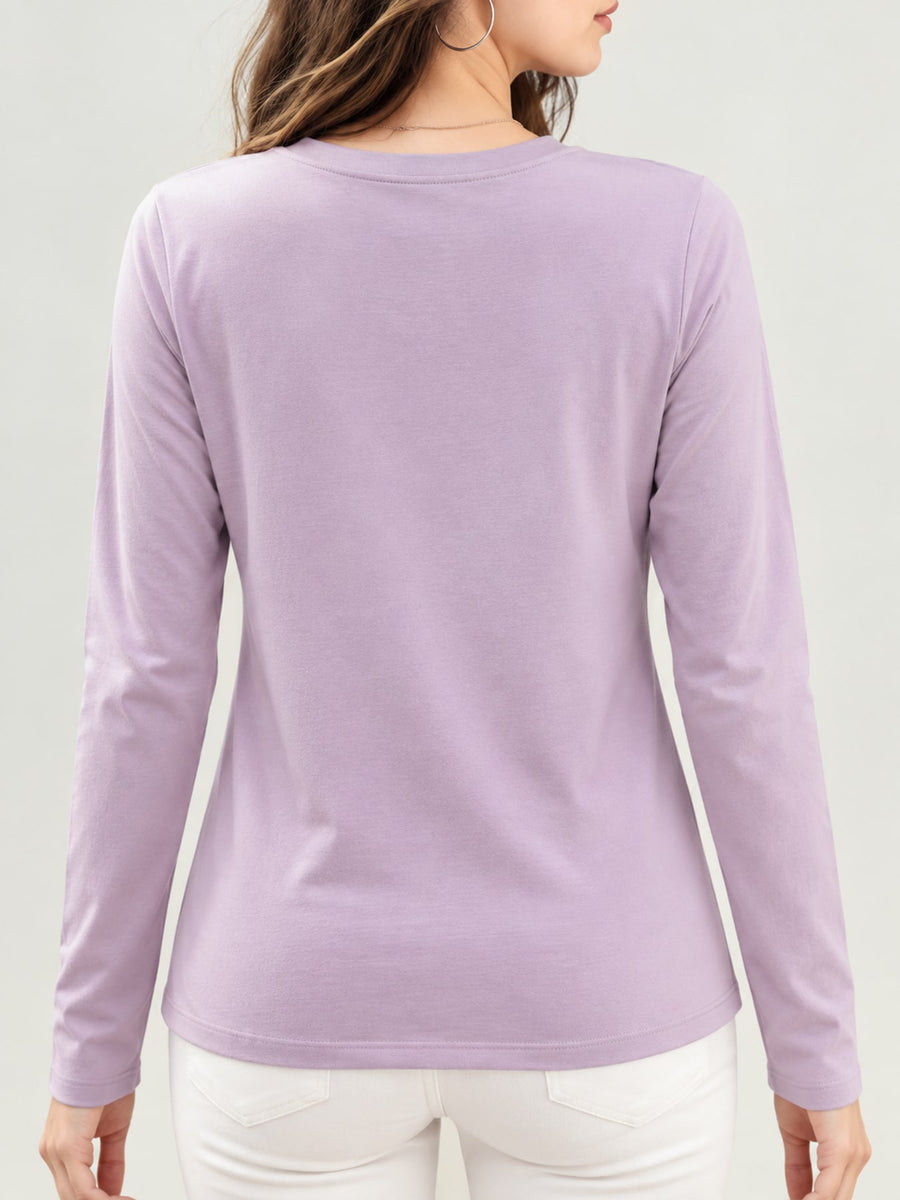 t-shirt in Black with embroidered and hip-length
