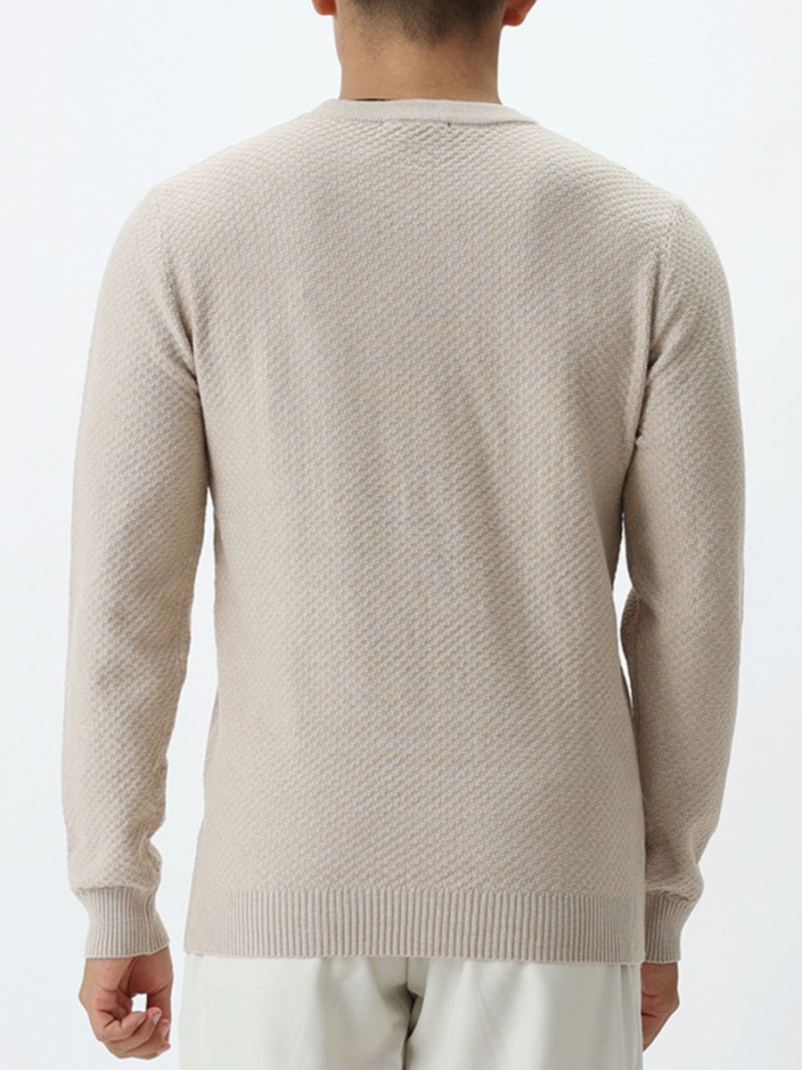 Light Gray crewneck sweater with hip-length and pullover