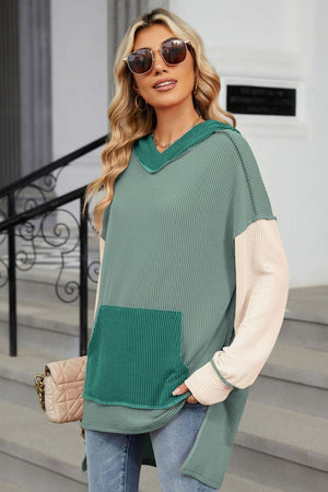 Green ribbed hoodie with contrast sleeves and pocket
