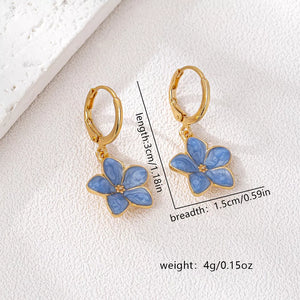 earrings featuring floral in gold with 18K Gold-Plated,Alloy,Resin Care instructions: Avoid wearing during exercise, as