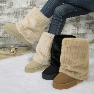 boots in light beige featuring round toe and straight fit