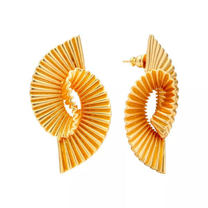 modern earrings in Gold with not applicable