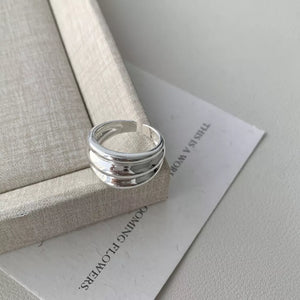 silver ring with n/a and n/a