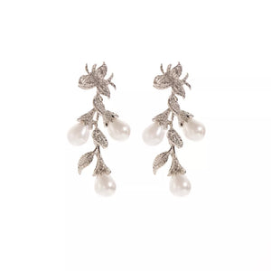 earrings in Silver with floral and dangling