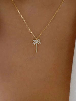 necklace in gold featuring adjustable chain and regular fit