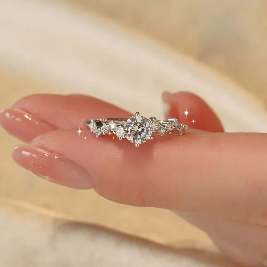 925 sterling silver,Moissanite Carat weight: 1ct Care instructions: Avoid wearin ring in clear with straight silhouette