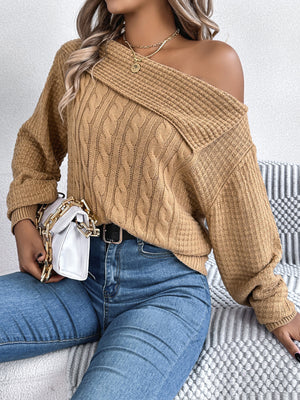 pullover sweater in Orange with cable-knit and hip-length