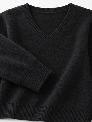 classic v-neck sweater in Pink with v-neck