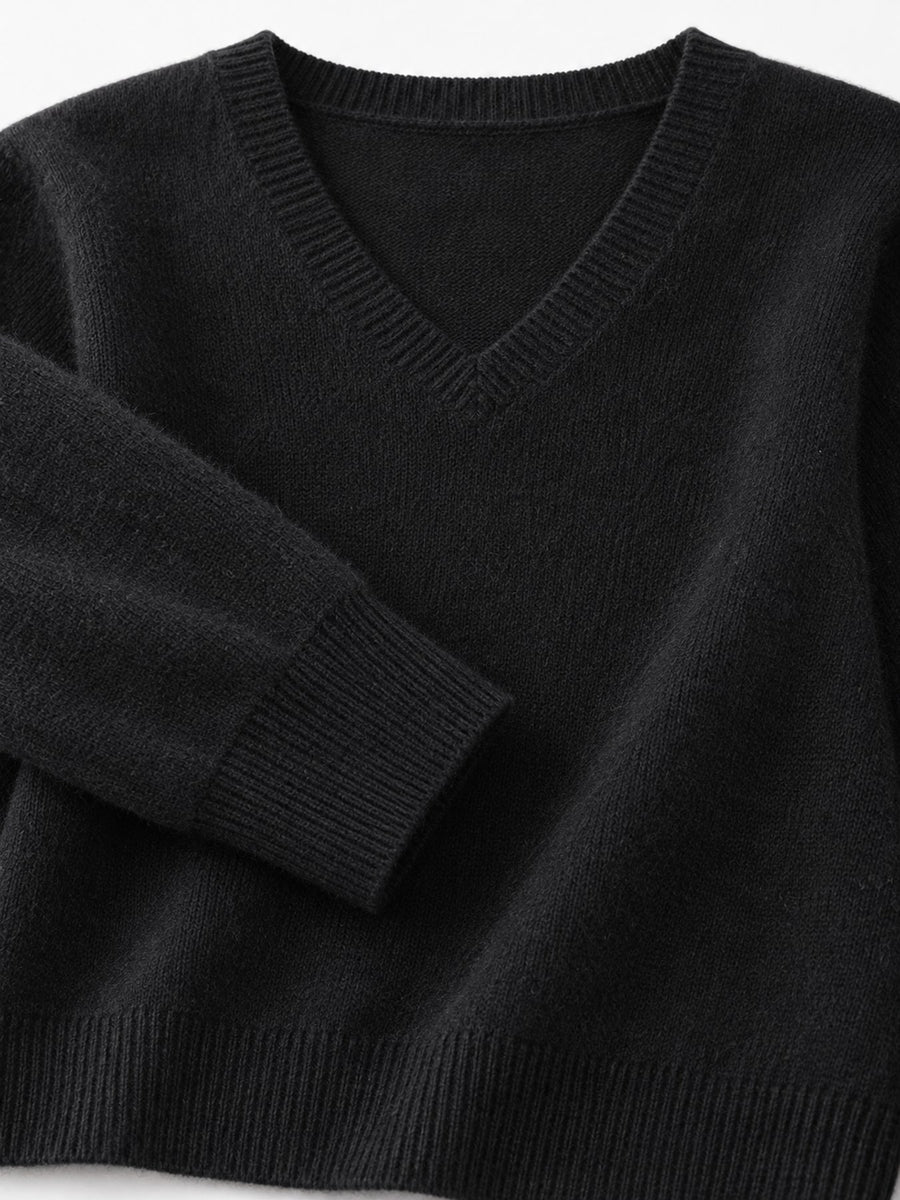 classic v-neck sweater in Pink with v-neck