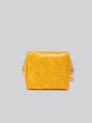 Star-Charm PU Leather Crossbody Bag in Yellow