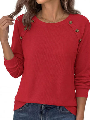 classic t-shirt in Red with crew neck