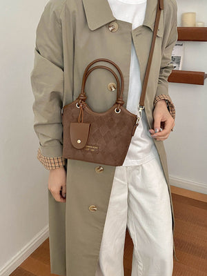 crossbody bag in brown with quilted and quilted