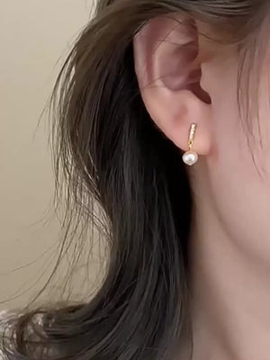 Gold earrings with mini and post-back