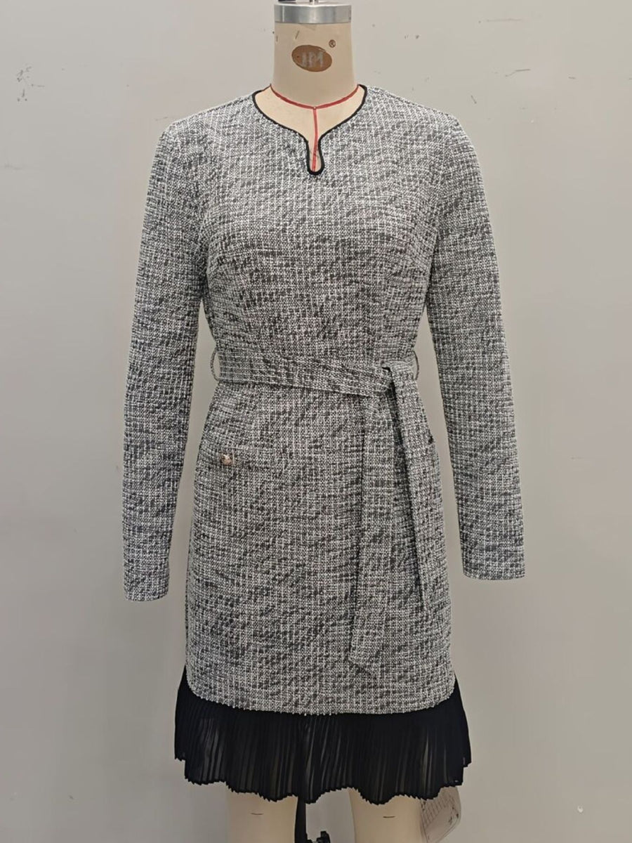 Black shift dress with mini and pullover