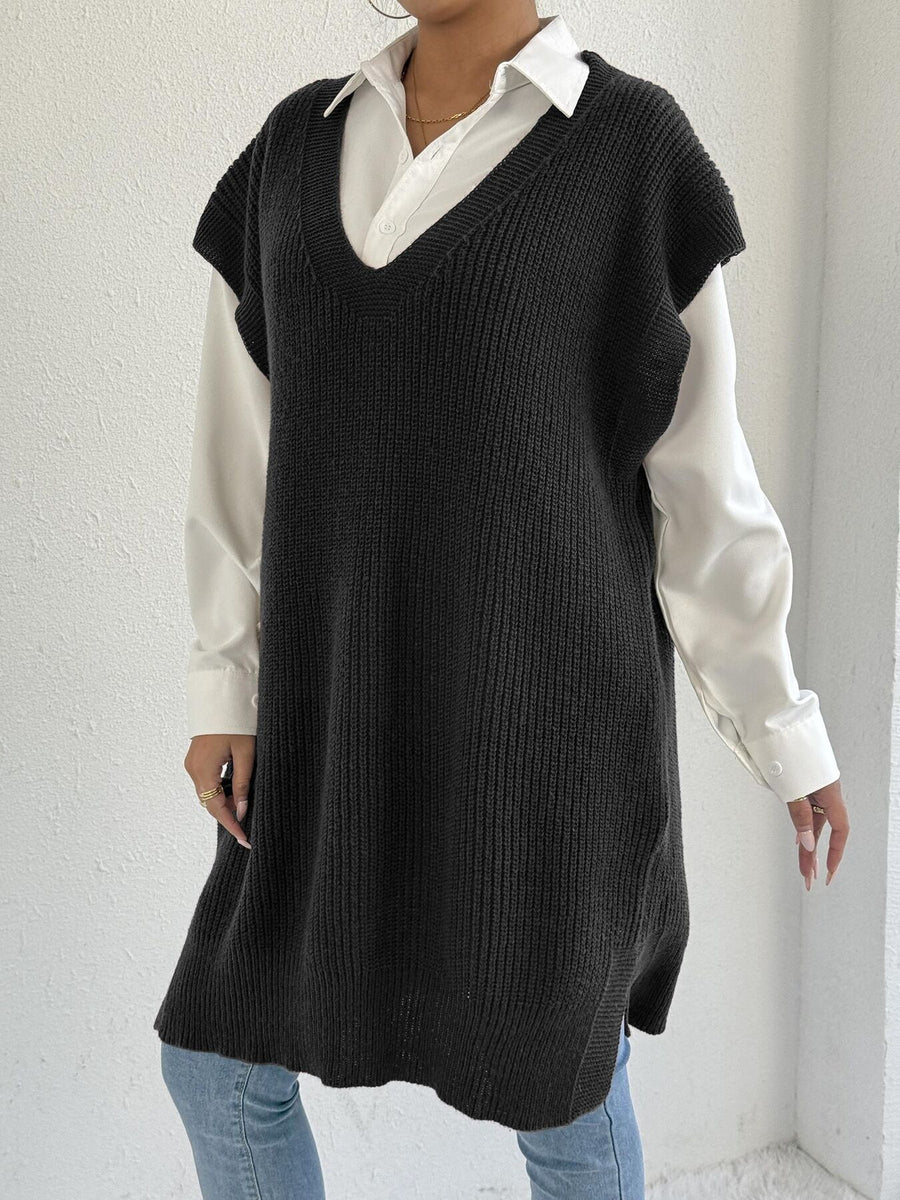 sweater vest in Navy Blue with v-neck and sleeveless