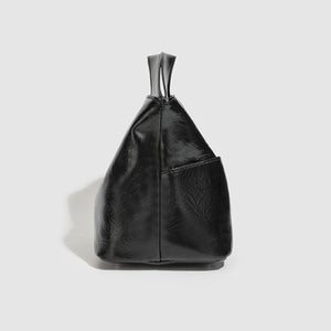 black tote