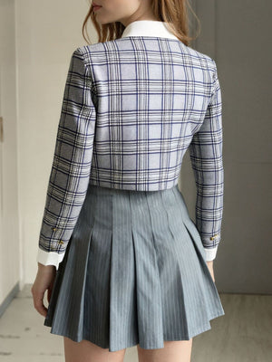 70% polyester, 30% rayon Care instructions: Machine wash cold blazer in Gray with fitted silhouette