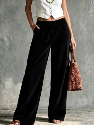 wide-leg pants in Green with pocketed and full-length