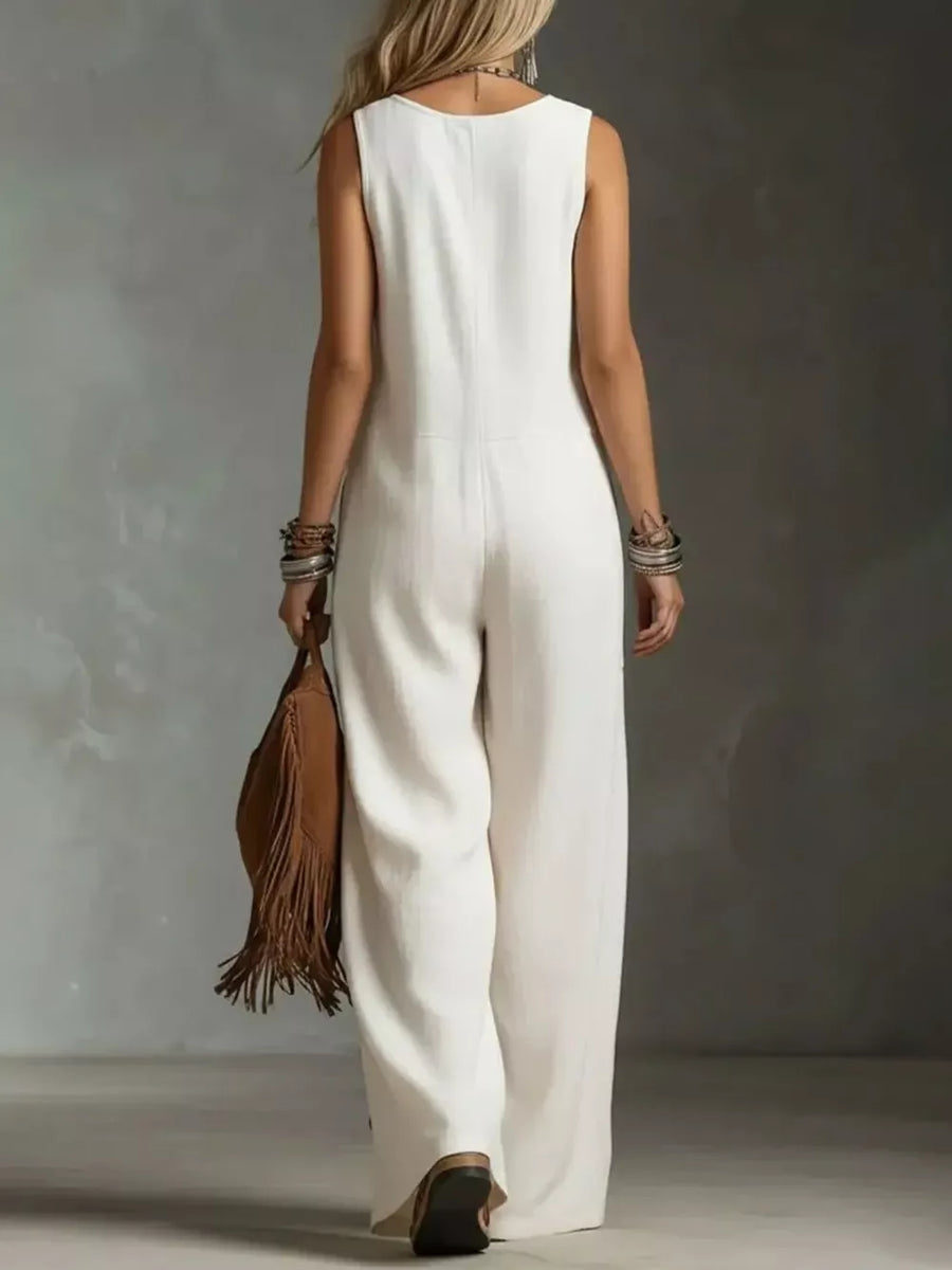 jumpsuit in White with pocketed and full-length