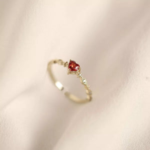 925 sterling silver,Zircon,14K gold-plated Care instructions: Avoid wearing duri ring in red with fitted silhouette