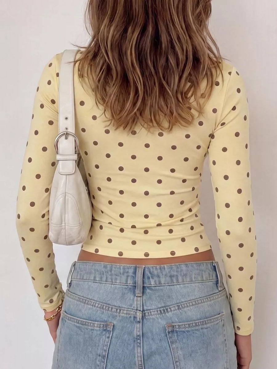 t-shirt featuring polka dot in Yellow with 95% polyester, 5% elastane Care instructions: Machine wash cold texture