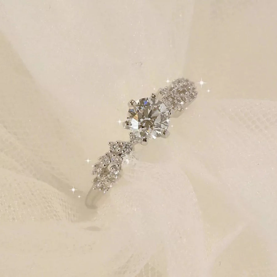 1 Carat 925 Sterling Silver Moissanite Ring in silver with adjustable