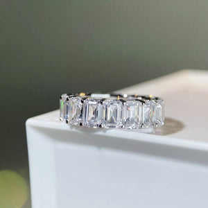 ring in silver featuring zircon embellishment and straight fit