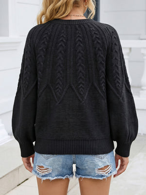 Cable-Knit Round Neck Sweater in White