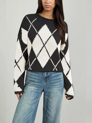 pullover sweater in Gray with argyle and ribbed cuffs