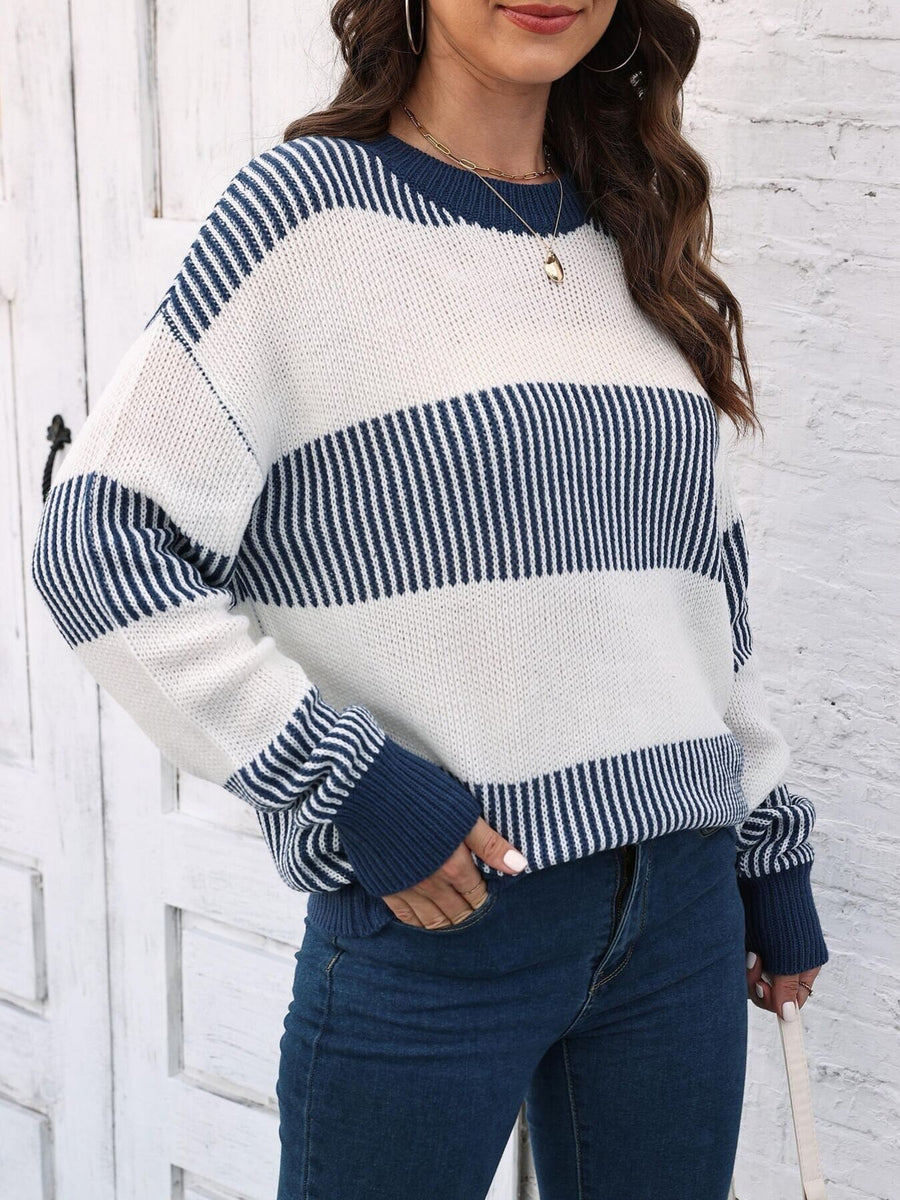 pullover sweater in white