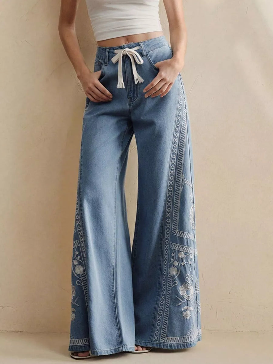 Blue wide-leg jeans with full-length and drawstring