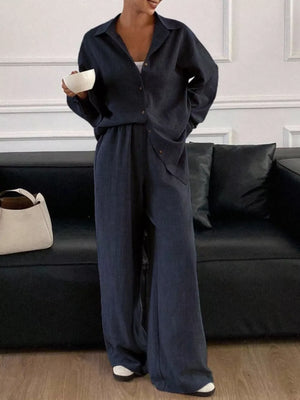 Black two-piece set with long sleeves and long sleeve
