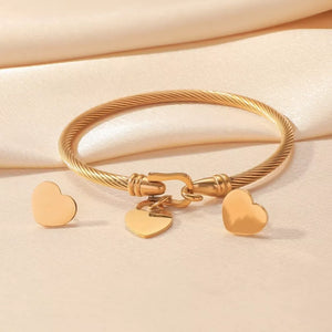 18K Gold-Plated,Stainless Steel Care instructions: Avoid wearing during exercise jewelry set in gold with heart-shaped