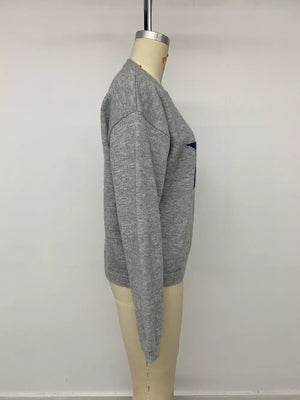 Star-patterned Dropped Shoulder Sweater in Gray with dropped shoulder